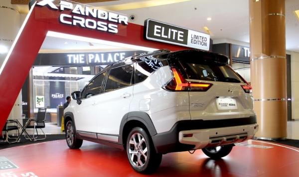 Xpander Cross Elite 13