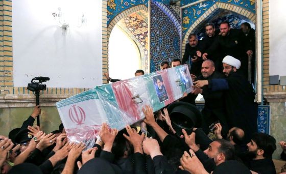 Raisi Dimakamkan 5 Reu