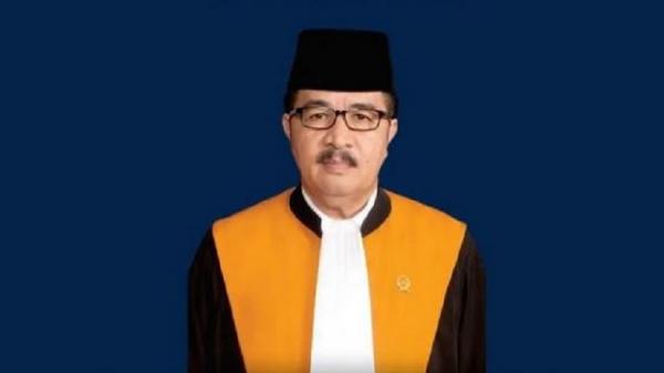 Hakim Agung Yulius menjadi sosok di balik putusan Mahkamah Agung (MA) yang mengubah syarat usia calon kepala daerah tidak harus 30 tahun saat mendaftar.  (Foto: MA)