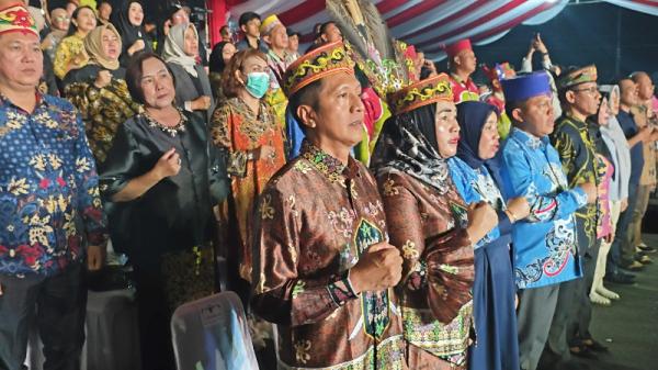 Penutupan FBIM tingkat Provinsi Kalimantan Tengah Penutupan FBIM tingkat Provinsi Kalimantan Tengah 2024 di Halaman GOR Indoor Serbaguna Palangkaraya. (Foto: dok Pemprov Kalteng)