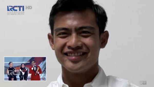 Bintang Timnas Indonesia Pratama Arhan menyabet penghargaan Atlet Pria Terpopuler dalam acara Indonesian Sports and Entertainment Awards 2024 (ISEA). (Foto: Annastasya Rizqa)