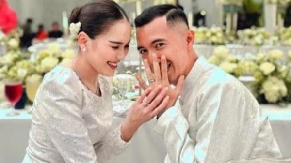 Heboh! Muhammad Fardhana Minta Ayu Ting Ting Kembalikan Semua Seserahan ...