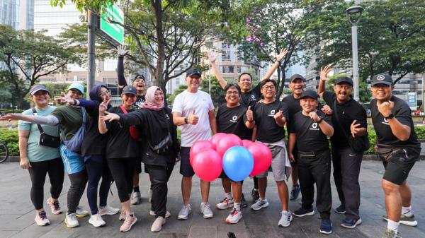 Okezone menggelar kegiatan jogging bertema “Kepengen Jogging” bersama komunitas Okezoners di Car Free Day (CFD), Jakarta (foto: MPI/Aldi Chandra)