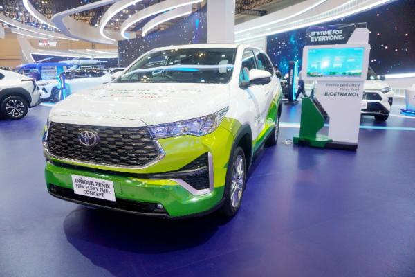 Kijang Innova Zenix HEV Flexy Fuel Concept Kijang Innova Zenix HEV Flexy Fuel Concept melantai di GIIAS 2024. (Foto: dok Toyota)