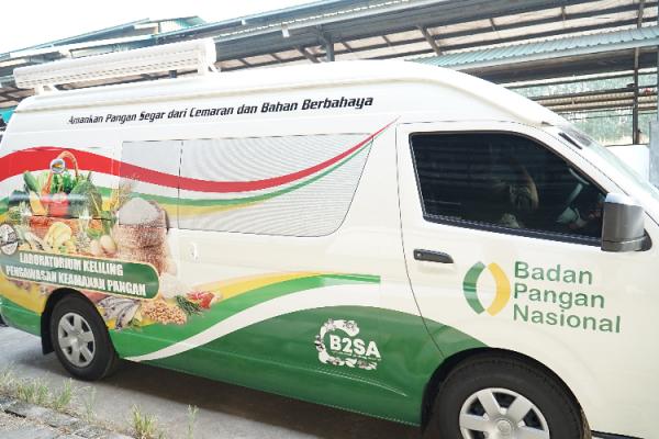 NFA mendatangkan mobil laboratorium keliling NFA mendatangkan mobil laboratorium keliling di Pasar Induk Modern Cikopo. (Foto: dok NFA)