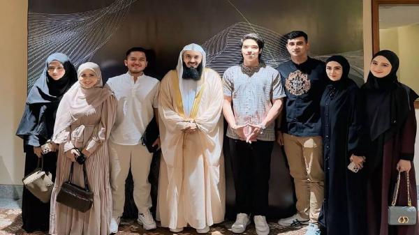 El Rumi dan Syifa Hadju Kajian Bareng