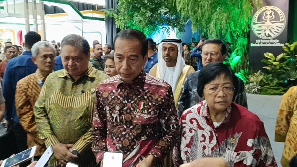 Jokowi Tegaskan Tak Cawe-Cawe Desak Airlangga Hartarto Mundur dari Ketua Umum Golkar