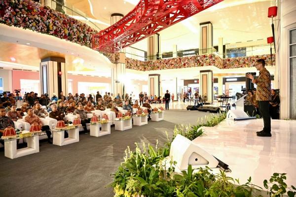 Sambutan Dirut PLN Dirut PLN Darmawan Prasodjo (kanan) mengatakan, PLN siap mendukung pengembangan energi hijau yang dilakukan CT Corp dalam upaya menjawab tantangan perubahan iklim dan mendorong implementasi ekonomi hijau. (Foto: dok PLN)