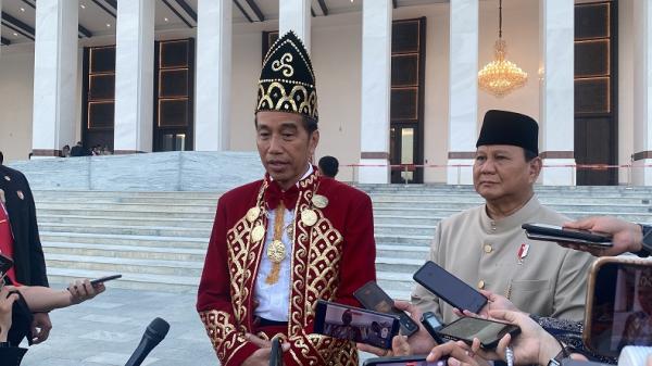 Jokowi soal Polemik Jilbab Paskibraka: Kita Harus Hormati Keberagaman