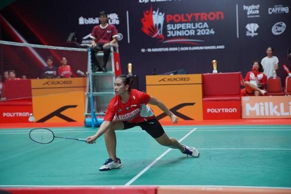 Shandy Tirani Mahesi menjadi pemain penentu kemenangan 3-0 PB Djarum A atas PB Djarum B pada partai final Polytron Superliga U-19 putri di GOR Djarum, Magelang, Jawa Tengah, Minggu (18/8/2024). (Foto: Superliga)