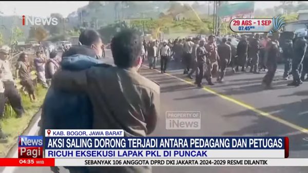 Eksekusi Lapak PKL di Puncak Bogor Ricuh, Pedagang dan Petugas Terlibat Saling Dorong