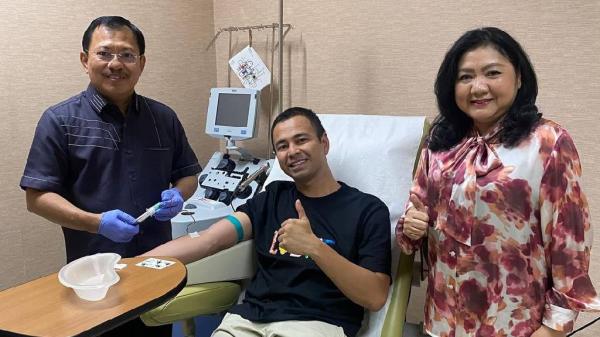Raffi Ahmad jalani terapi immunotherapy bersama dokter Terawan di RSPAD Gatot Soebroto Jakarta.