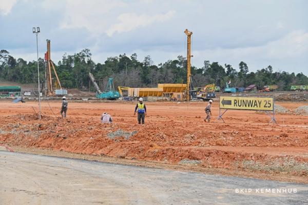 Penampakan proyek pembangunan Bandara IKN. (Foto: BKIP Kemenhub)