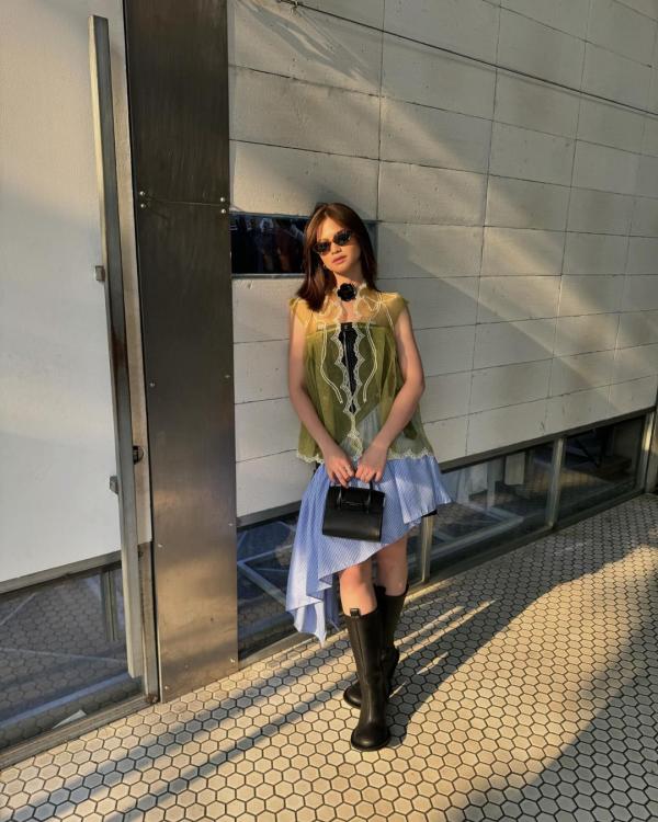 Maudy Effrosina tampil modis Maudy Effrosina tampil modis