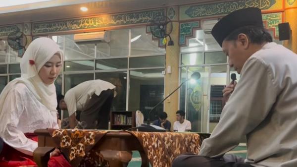 Listy Chan mualaf Listy Chan mualaf di Hari Maulid Nabi Muhammad SAW. (Foto: Instagram)