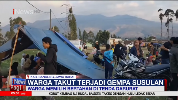 Ratusan Warga Korban Gempa Bumi di Kabupaten Bandung Mengungsi ke Tenda Darurat