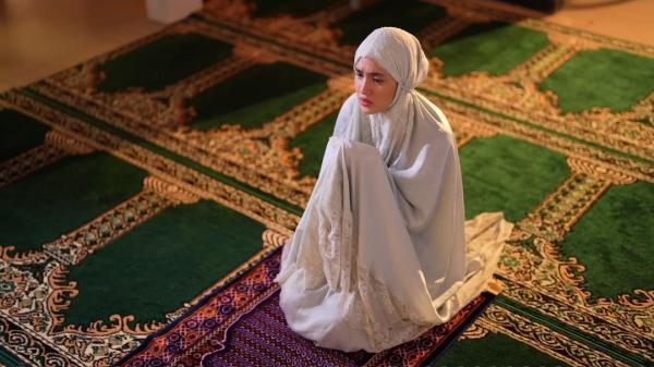 Cut Syifa di lokasi syuting Cut Syifa di lokasi syuting. (Foto: Instagram)