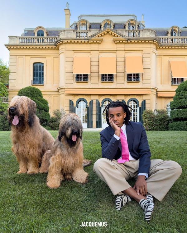 Jules Kounde jadi wajah baru Jacquemus Jules Kounde jadi wajah baru Jacquemus. (Foto: Instagram)