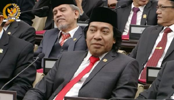 Berapa Gaji Komeng di DPD? Segini Besarannya!