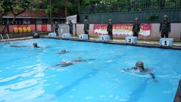 Ilustrasi renang militer (dok. TNI AL) Ilustrasi renang militer (dok. TNI AL)