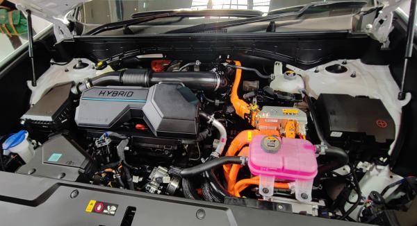 Hyundai Santa Fe Mesin