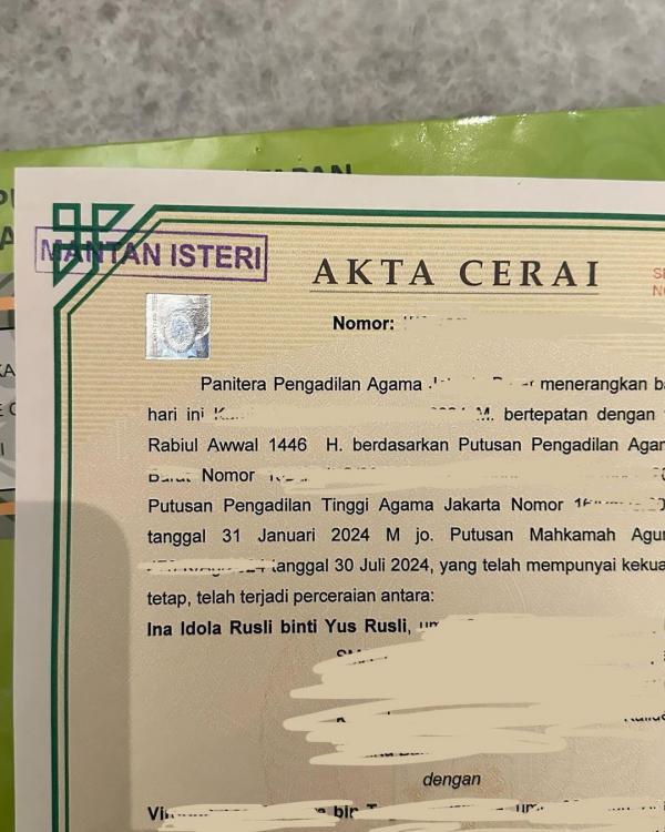 Akta cerai Inara Rusli Akta cerai Inara Rusli. (Foto: Instagram)