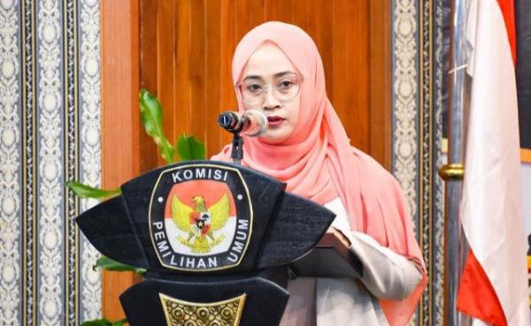 Kepala Divisi Sosdiklih Parmas dan SDM Wenti Frihadianti. (Foto: dok KPU Bandung)