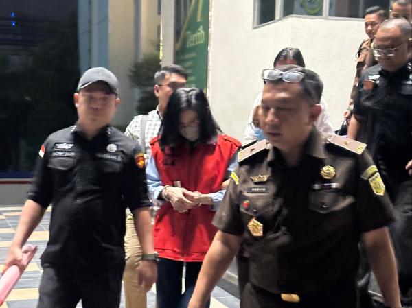 Ibu Ronald Tannur kini ditahan (Foto: Ist)