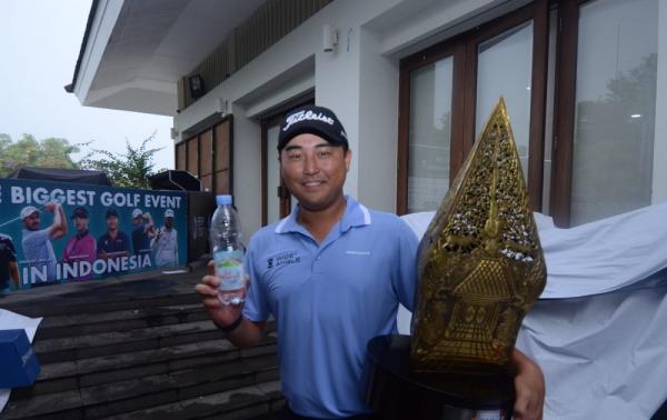 Pegolf Amerika Serikat John Catlin menggila di Indonesian Masters 2024 (Foto: Le Minerale)