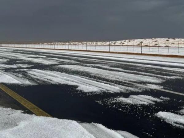 salju turun di gurun Arab Saudi (foto: X/id7is)