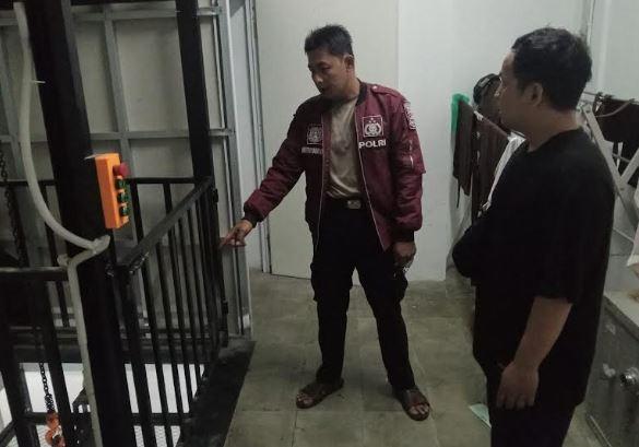 Ngeri! Karyawan Minimarket di Bandarlampung Tewas usai Kepala Terjepit Lift Barang