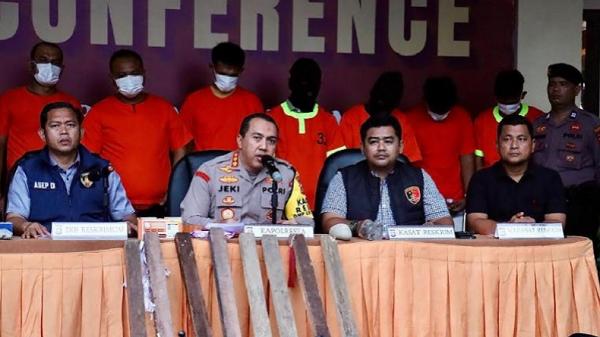 15 Anggota Ormas di Pekanbaru Ditangkap Buntut Rusak Puluhan Kendaraan di Car Wash