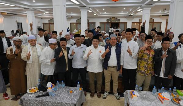 Ratusan Pimpinan Organisasi Pendukung Anies Baswedan Deklarasi Dukungan untuk Ridwan Kamil-Suswono