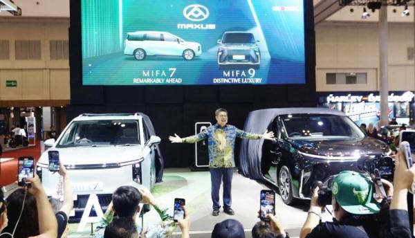 Mengaspal di Indonesia, Maxus Boyong Mobil Listrik Mifa 7 dan Mifa 9 di GJAW 2024