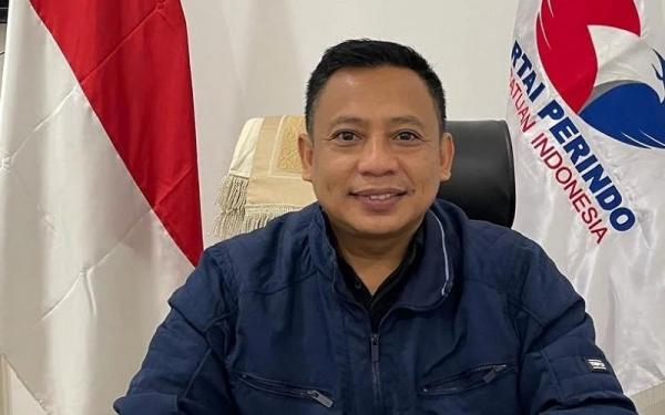 Plt Sekjen DPP Partai Perindo Andi Yuslim Patawari (AYP) menyampaikan ucapan selamat kepada Paslon Nomor Urut 01 Munafri Arifuddin alias Appi dan Aliyah Mustika Ilham yang unggul berdasarkan quick count Pilwalkot Makassar 2024. (Foto: Partai Perindo)