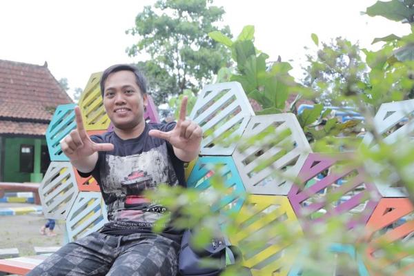 Pria di balik sosok Lebah Ganteng. (Foto: Instagram)