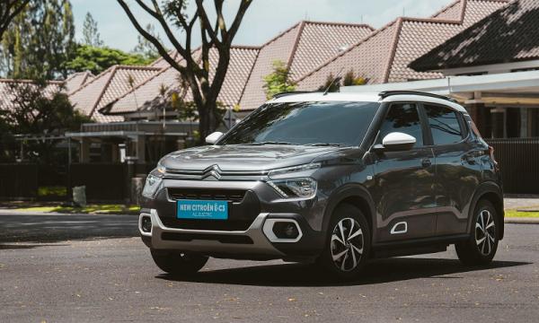 Citroen E-C3 All Electric mulai diserahkan kepada konsumen di Kota Batam.