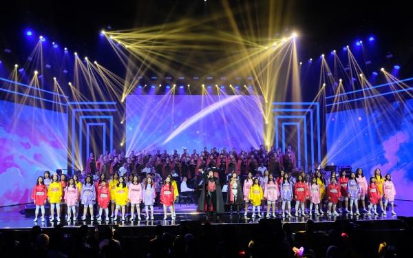 The Resonanz Children Choir (TRCC) membawakan lagu Nippon Egao Hyakkei dari anime Joshiraku dalam Konser Symphonic Saga: Iconic Scores from Anime & Games. (Foto: Istimewa)