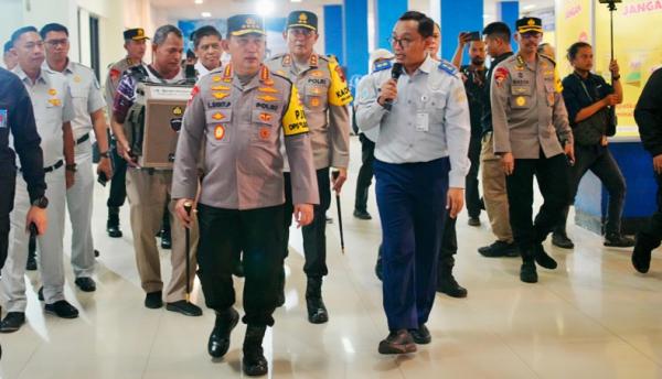 Kapolri Tinjau Terminal Tirtonadi, Minta Pemilik Armada Angkutan Punya Sopir Cadangan