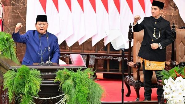 Prabowo Subianto bersama Gibran Rakabuming Raka (dok. Sekretariat Presiden)