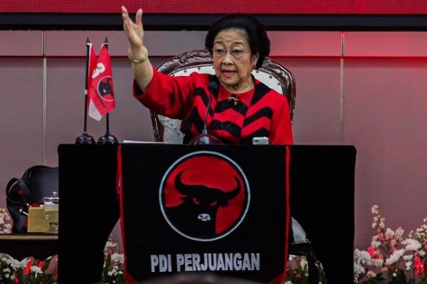 Patuhi Instruksi Megawati, 4 Kepala Daerah PDIP di Jabar Tunda Ikut Retreat 