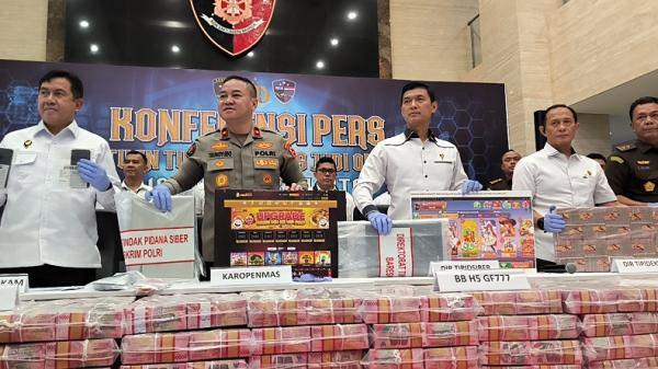 Polri Tetapkan 4 Tersangka Situs Judi Online yang Alirkan Dana ke Hotel di Semarang