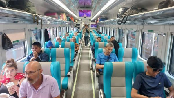 kereta_api_ijen_ekspres kereta_api_ijen_ekspres