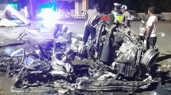 Penampakan Mengerikan Kecelakaan di Gerbang Tol Ciawi Tewaskan 8 Orang