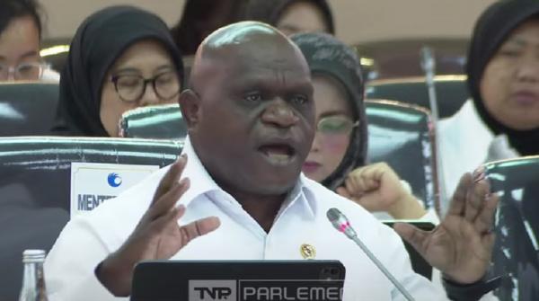 Natalius Pigai Bereaksi soal Kabar Vokalis Band Sukatani Dipecat dari Guru: Laporkan ke Kami