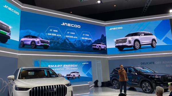 Jaceoo J7 di IIMS 2025 Muhamad Fadli Ramadan)