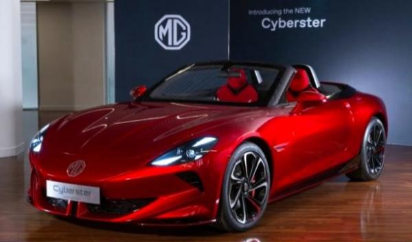 Mengintip Mobil Listrik Tercepat MG Cyberster di IIMS 2025, Pakai Sasis F1 