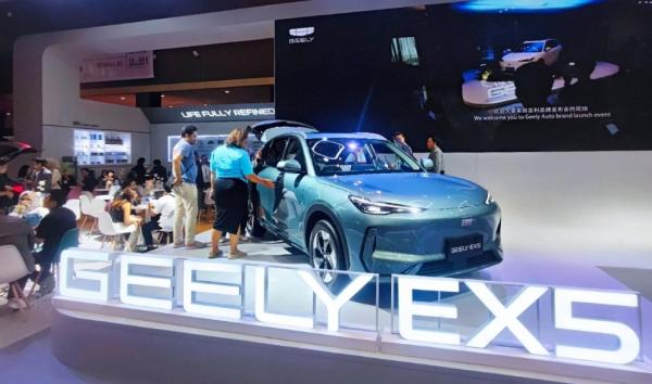 Boyong SUV Listrik EX5 di IIMS 2025, Geely Kembali Bawa Teknologi Inovatif