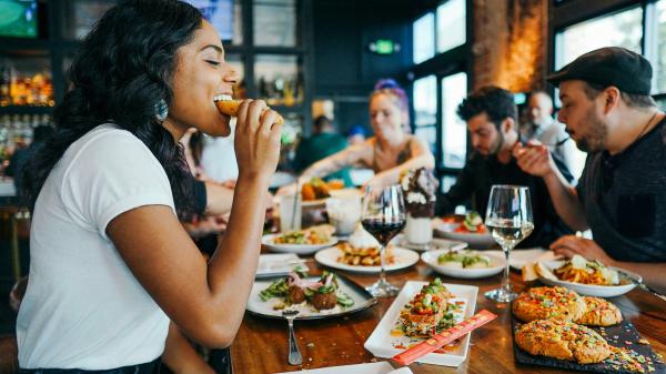 Makan Bersama, Kunci untuk Meningkatkan Kesehatan Fisik dan Mental