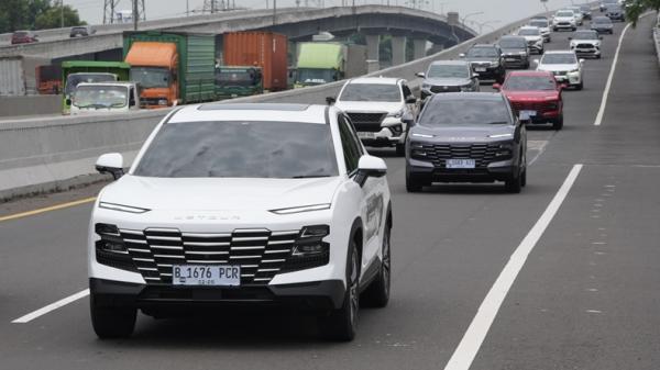 Rombongan Dashing Rombongan Jetour Dashing Inspira di jalan tol. (Foto: Dok. Jetour)